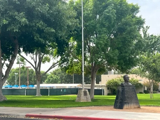 $1,250 | 870 B, Unit 905, Boulder City, NV 89005