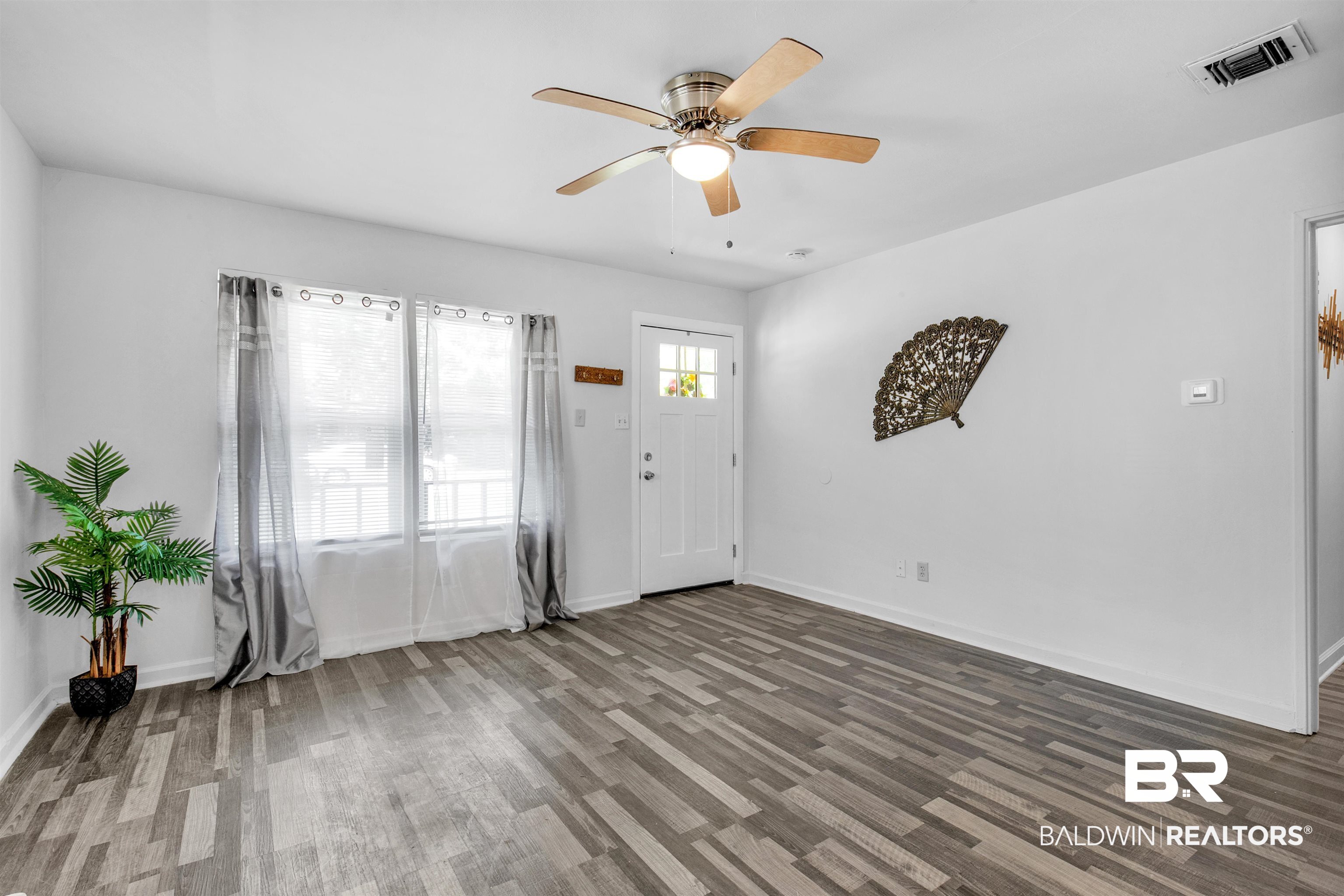 303 Evergreen Hill Mobile, AL 36609 - Photo 5 of 15