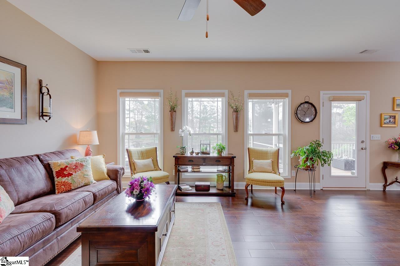 520 Garrett Street Fountain Inn, SC 29644 - Photo 3 of 31 Gallery Image 3