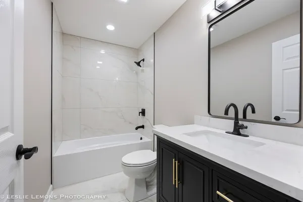 $719,900 | 1247 Scoville Avenue, Berwyn, IL 60402