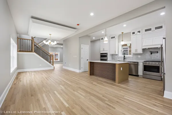 $719,900 | 1247 Scoville Avenue, Berwyn, IL 60402