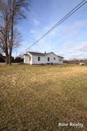 $129,090 | 8448 Center Road, Mount Morris, MI 48458