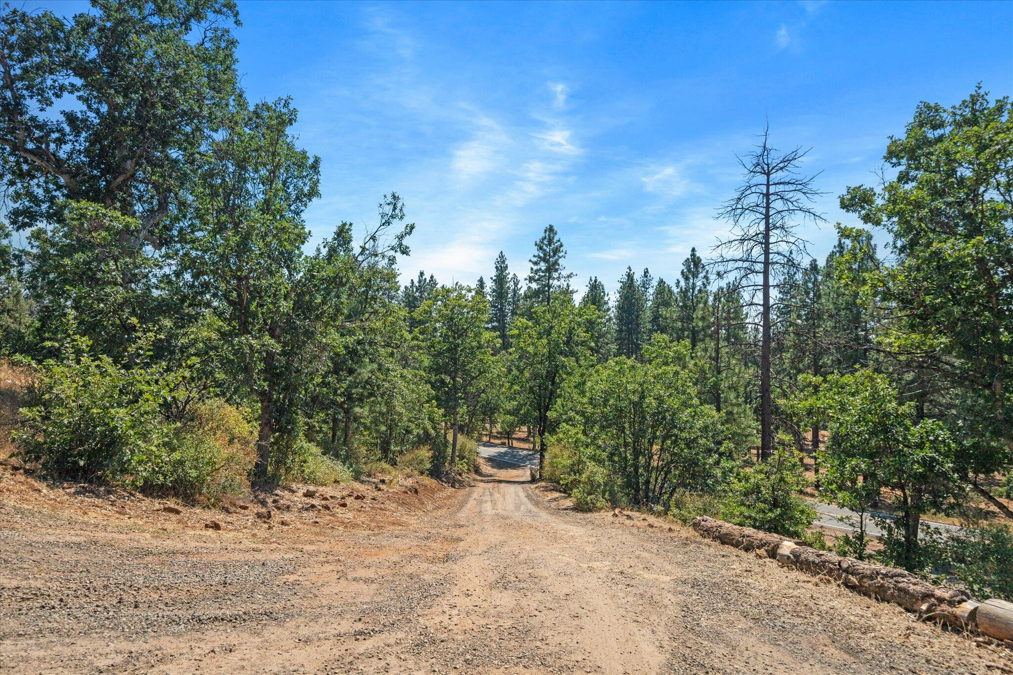 30075 Day Road McArthur, CA 96056 - Photo 24 of 37 27-BiggerFlow Real Estate Media-25