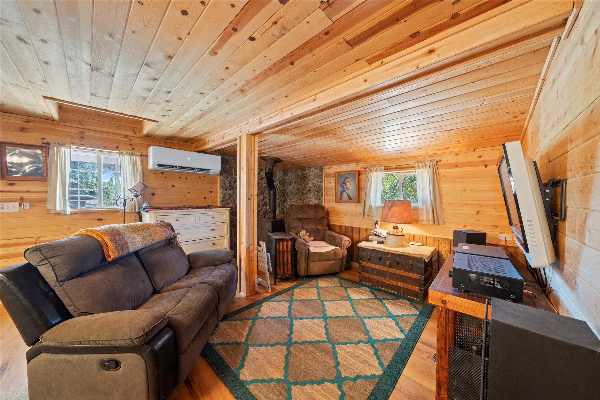 30075 Day Road McArthur, CA 96056 - Photo 3 of 37 05-BiggerFlow Real Estate Media-3