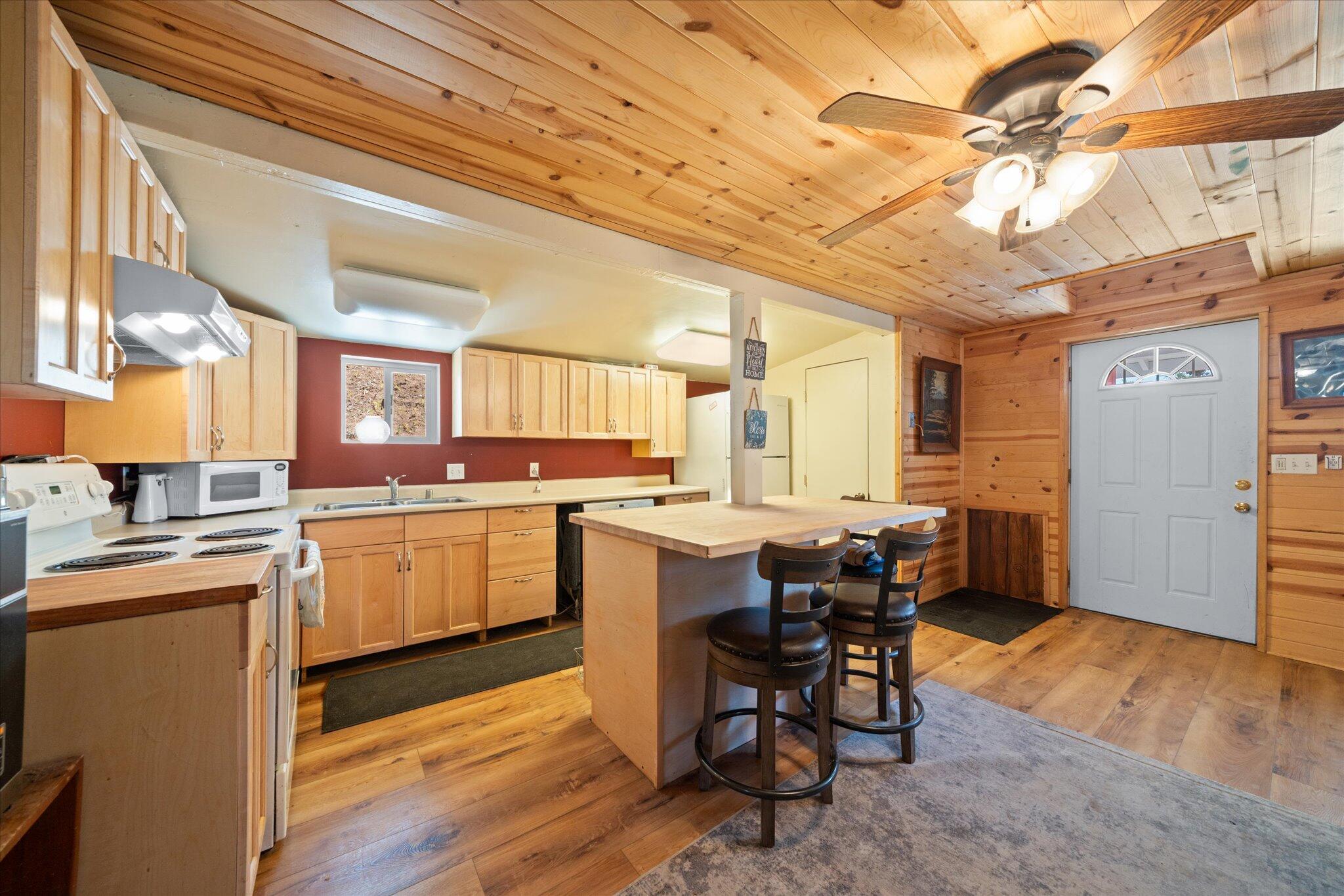 30075 Day Road McArthur, CA 96056 - Photo 10 of 37 12-BiggerFlow Real Estate Media-10