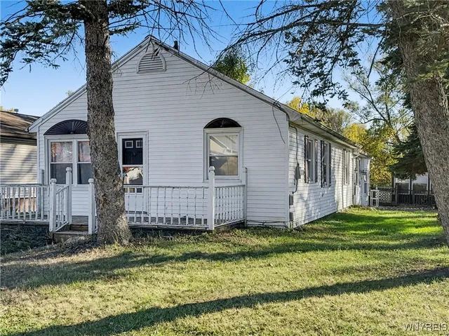 $220,000 | 999 Sherwood Court, Cheektowaga, NY 14043