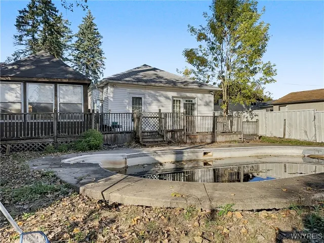 $220,000 | 999 Sherwood Court, Cheektowaga, NY 14043