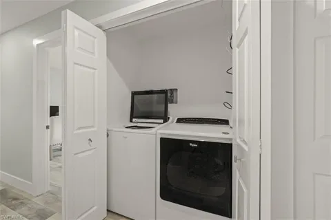 $950,000 | 585 East Gulf Drive, Unit A2, Sanibel, FL 33957