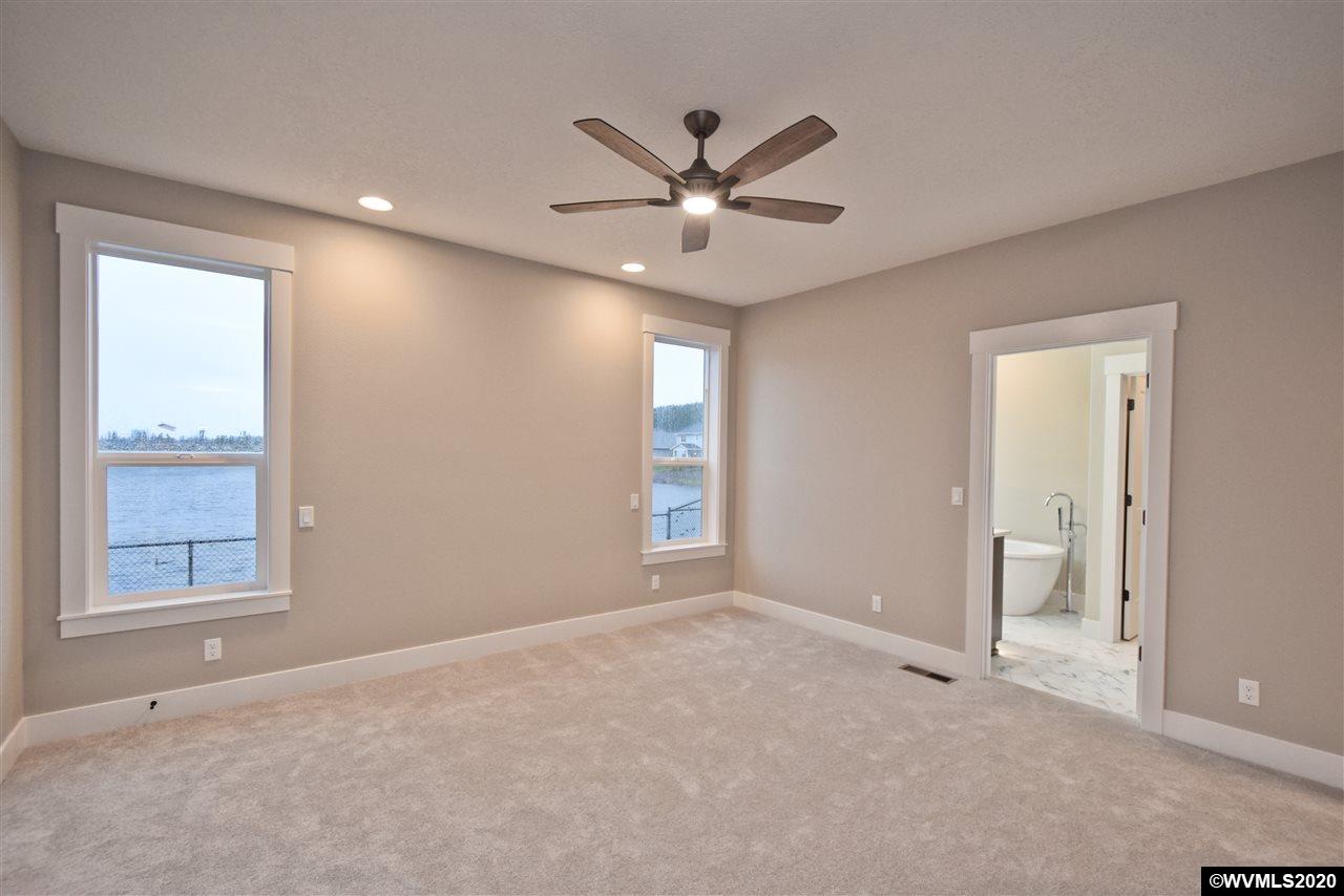 5246 Davis Street Turner, OR 97392 - Photo 12 of 24