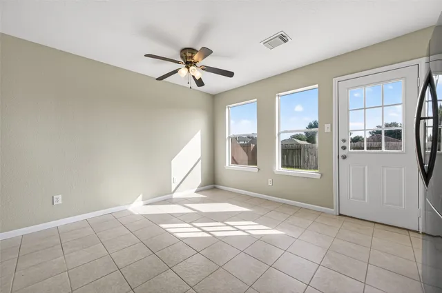 $2,100 | 1319 Emilee Court, Rosenberg, TX 77471