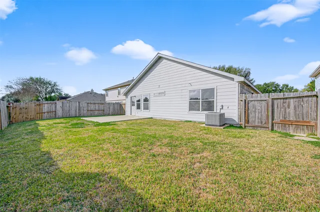 $2,100 | 1319 Emilee Court, Rosenberg, TX 77471