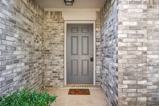 $2,100 | 1319 Emilee Court, Rosenberg, TX 77471