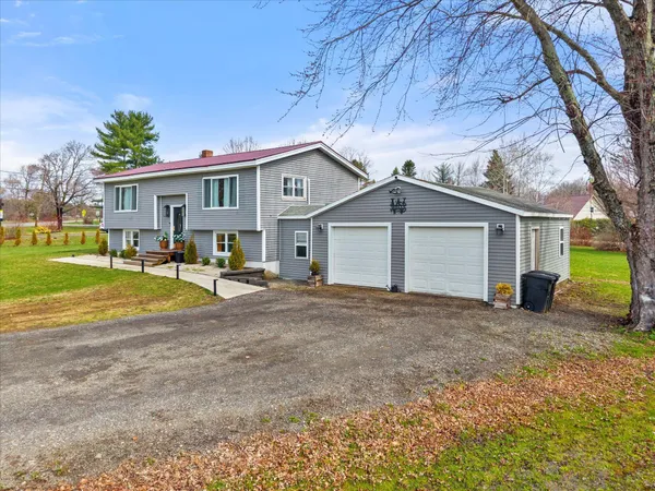 $349,000 | 217 Williams Road, Newport, ME 04953