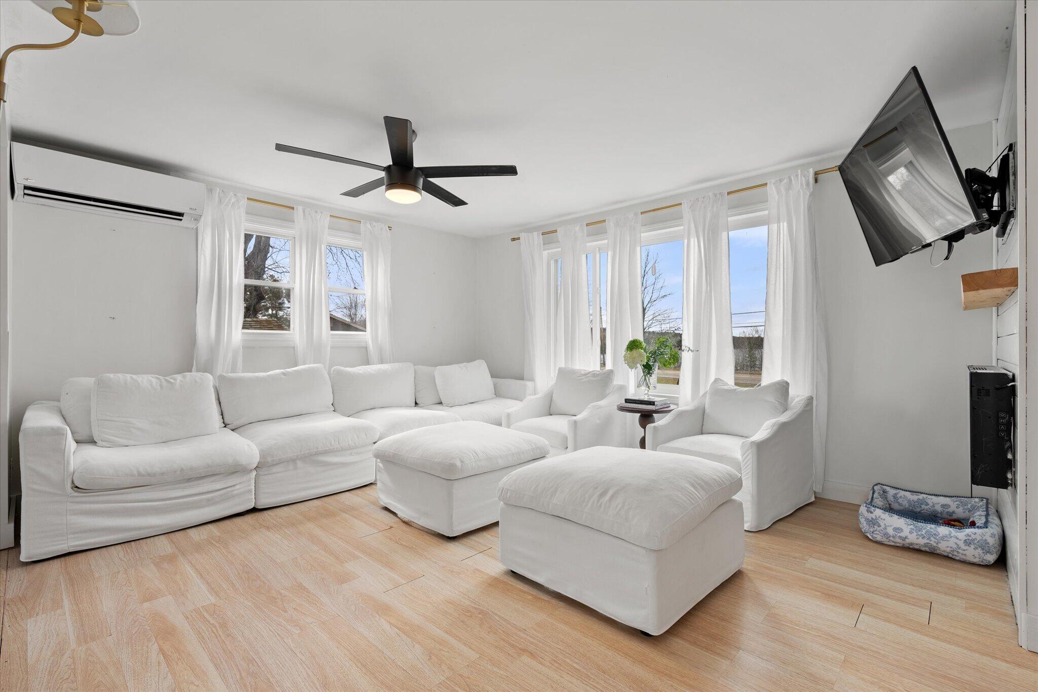 217 Williams Road Newport, ME 04953 - Photo 16 of 46 16-Living Room