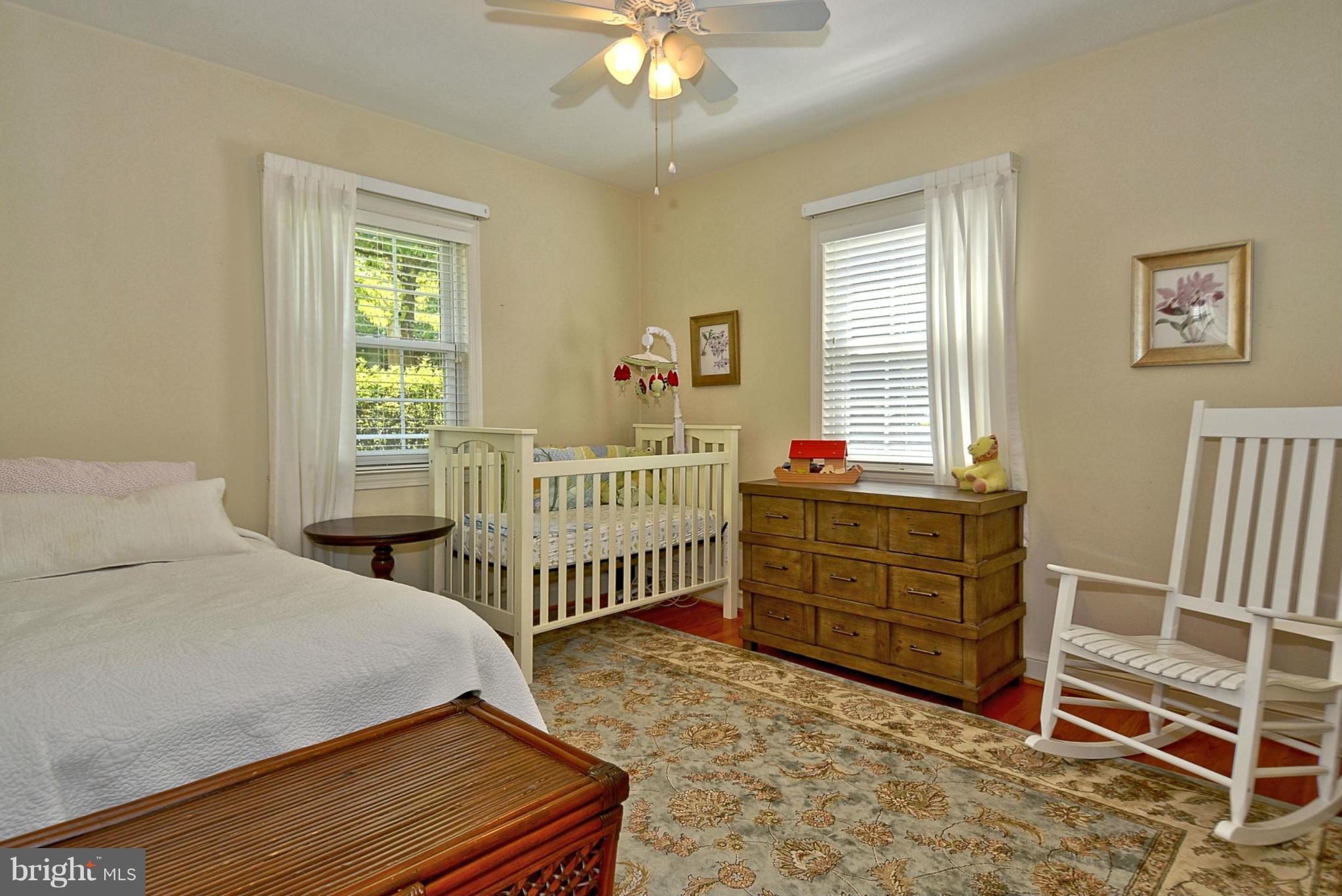 4712 Edgefield Road Bethesda, MD 20814 - Photo 12 of 26 3rd Bedroom - Main Level