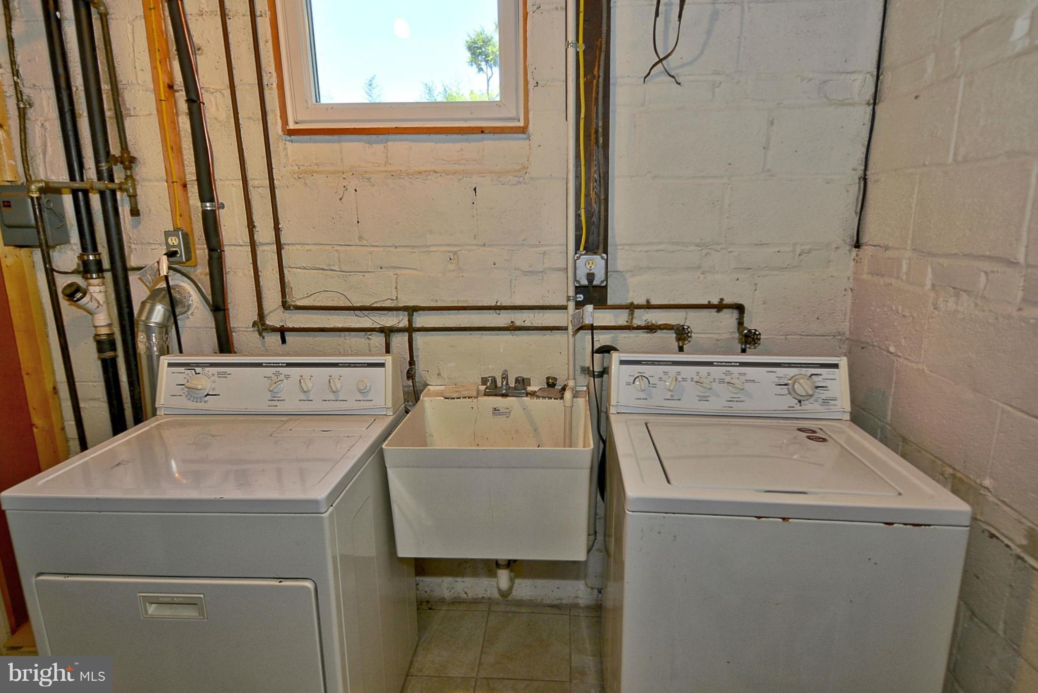 4712 Edgefield Road Bethesda, MD 20814 - Photo 25 of 26 Laundry - Lower Level