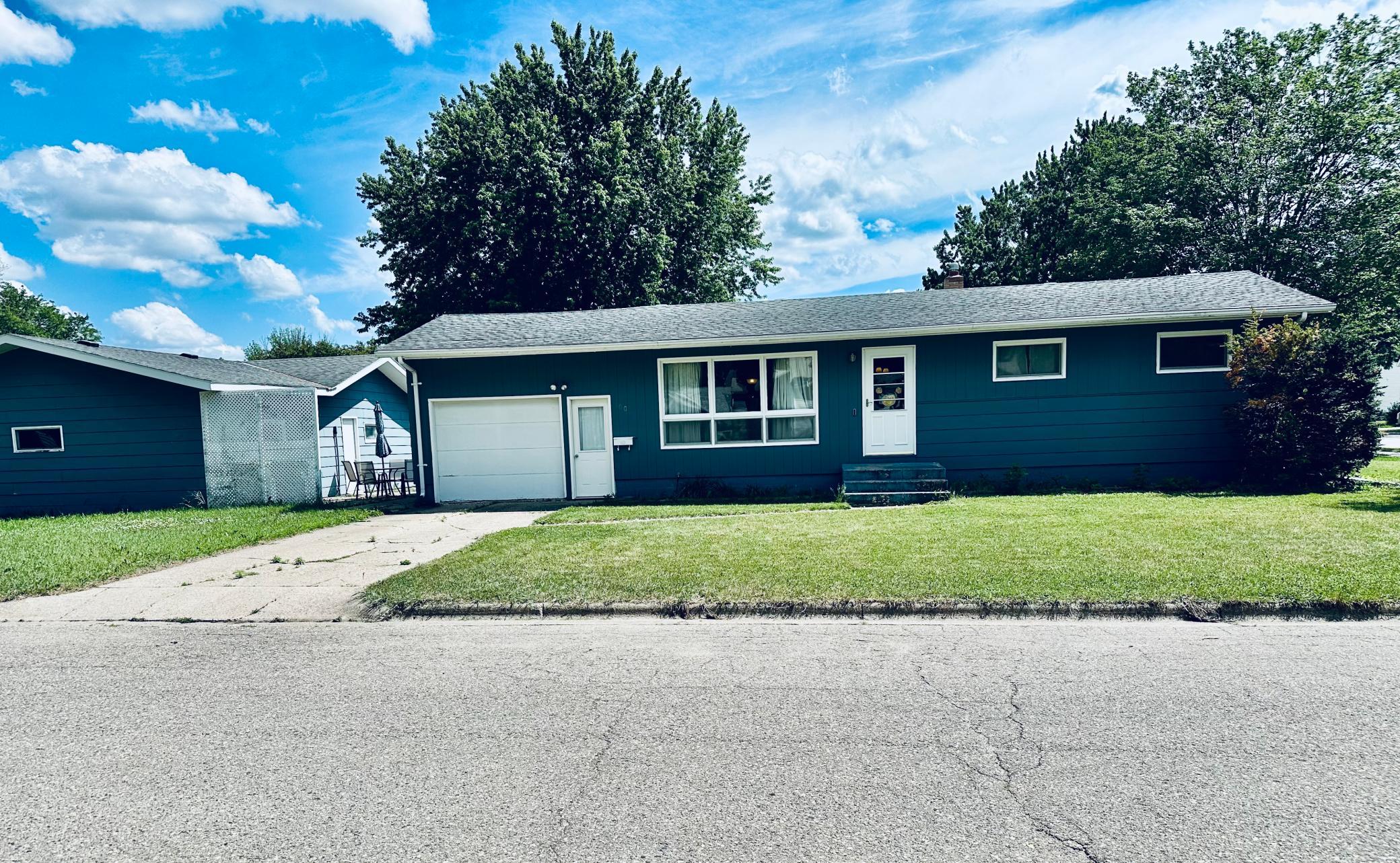100 Deschepper Street Marshall, MN 56258 - Photo 1 of 4