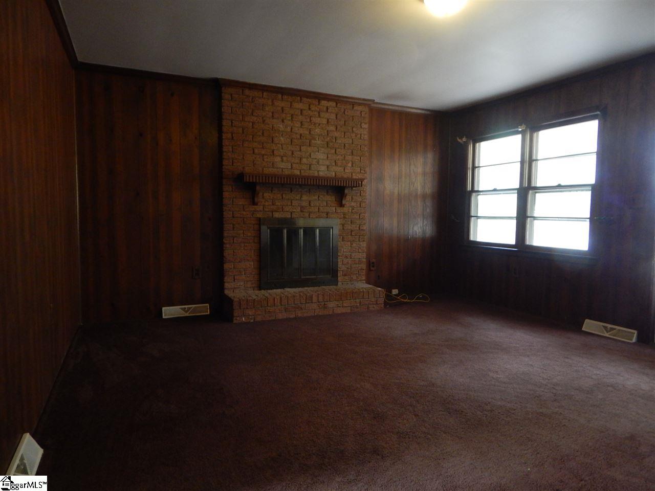 207 State Rd S-42-653 Duncan, SC 29334 - Photo 5 of 13