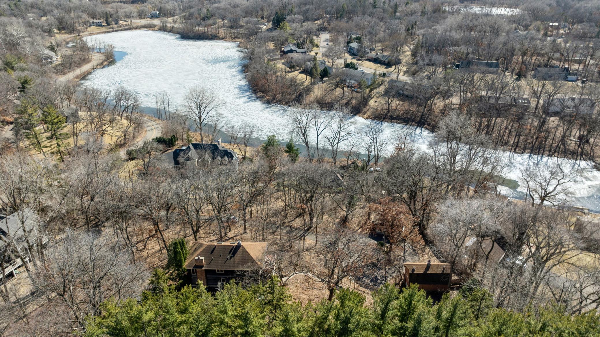 5338 Highland Road Minnetonka, MN 55345 - Photo 3 of 23