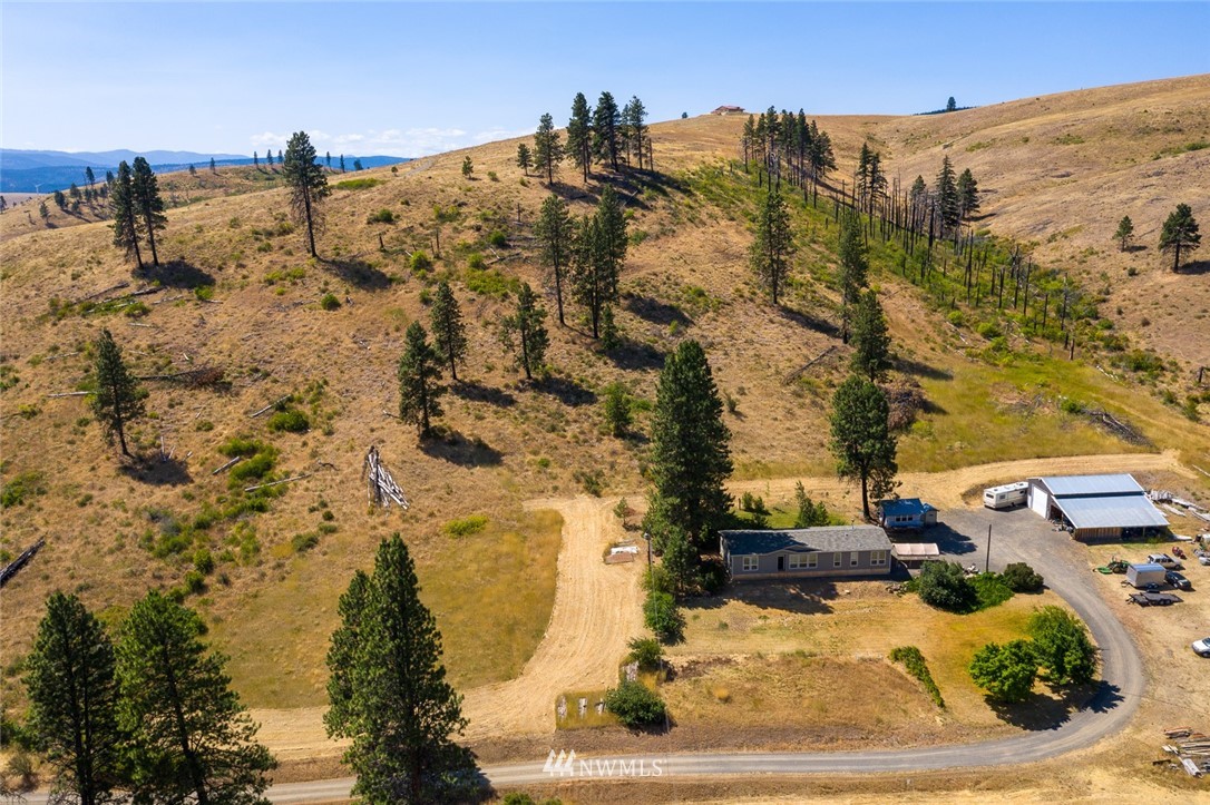 3111 Bettas Road Cle Elum, WA 98922 - Photo 2 of 21