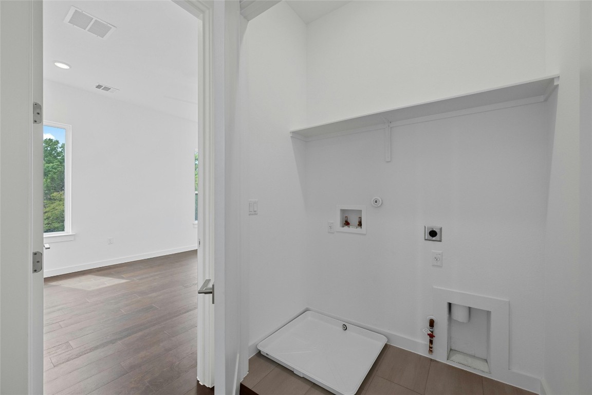 6821 Wolfcreek Pass, Unit 2 Austin, TX 78749 - Photo 25 of 34