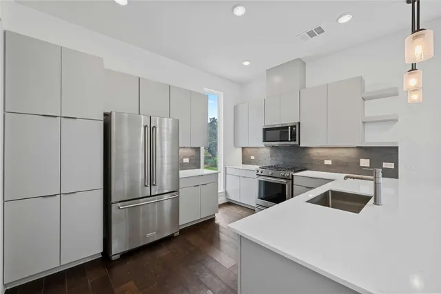 $549,000 | 6821 Wolfcreek Pass, Unit 2, Austin, TX 78749