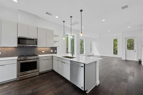 $549,000 | 6821 Wolfcreek Pass, Unit 2, Austin, TX 78749