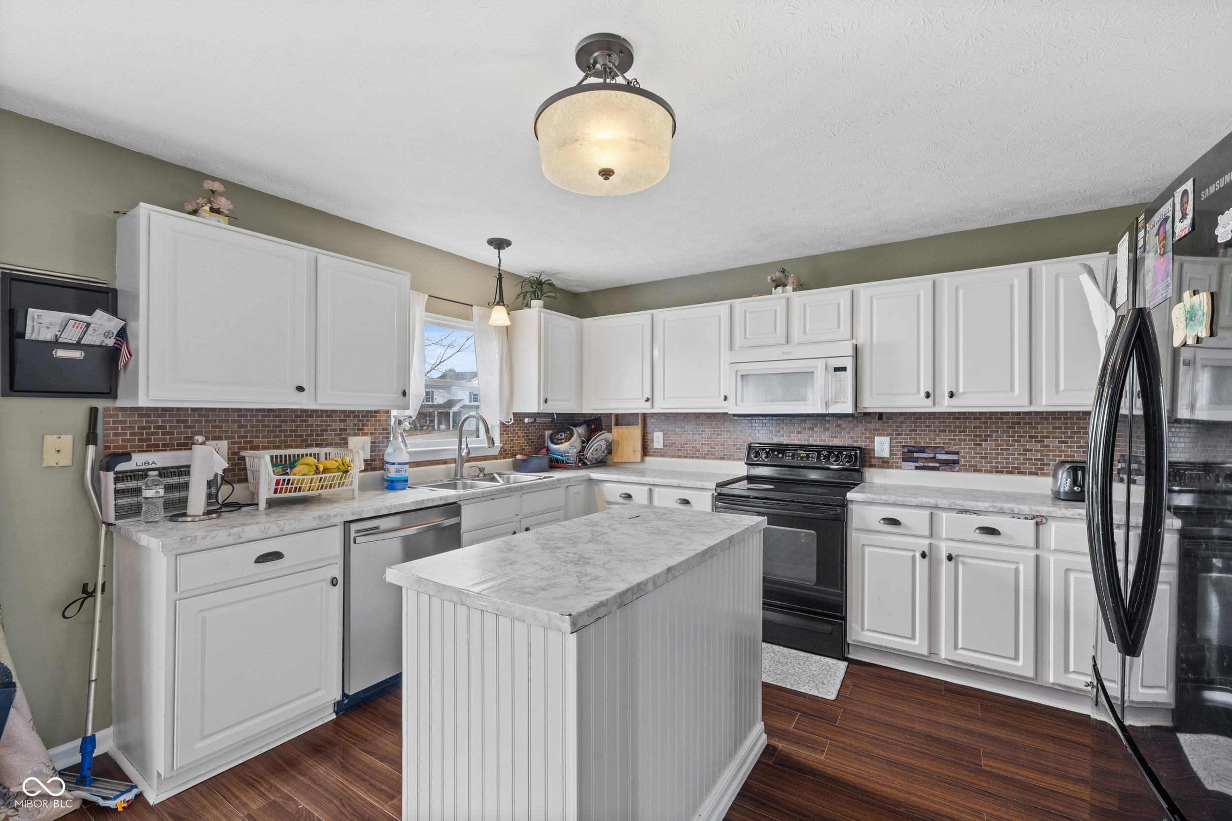 911 Needle Ridge Lane Brownsburg, IN 46112 - Photo 13 of 40