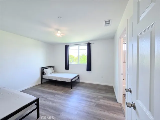 $3,295 | 720 West Cherry Street, Compton, CA 90222