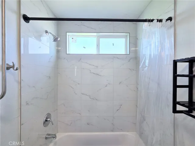 $3,295 | 720 West Cherry Street, Compton, CA 90222