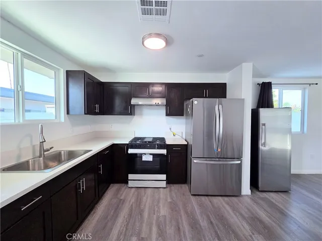 $3,295 | 720 West Cherry Street, Compton, CA 90222