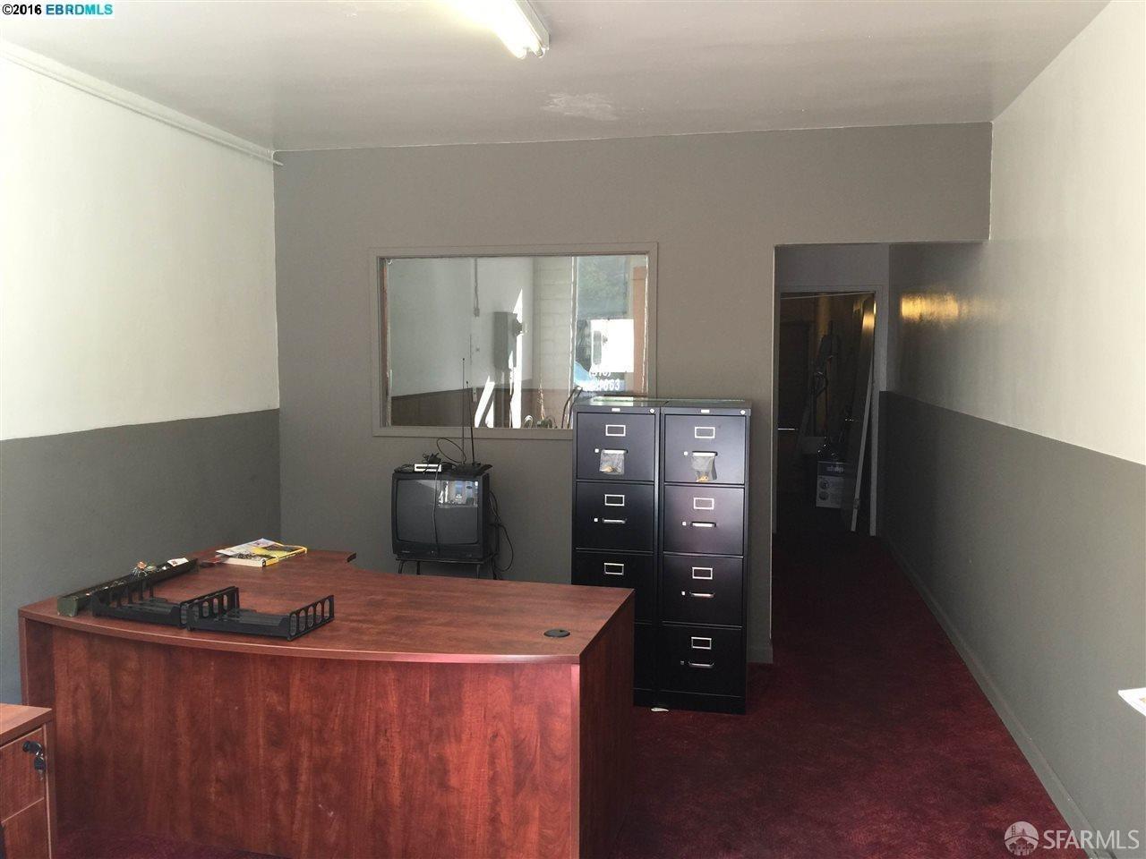 528 7th Street Oakland, CA 94607 - Photo 3 of 5