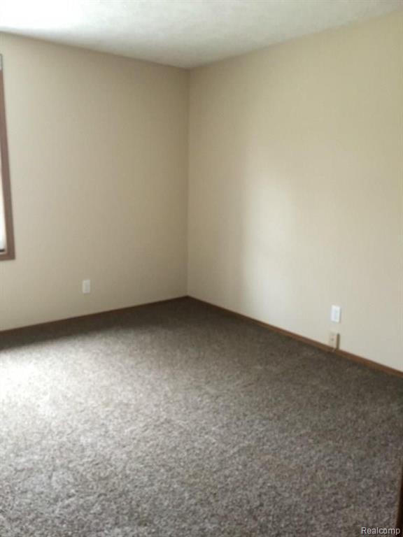 8161 Hamburg Road Brighton, MI 48116 - Photo 12 of 18