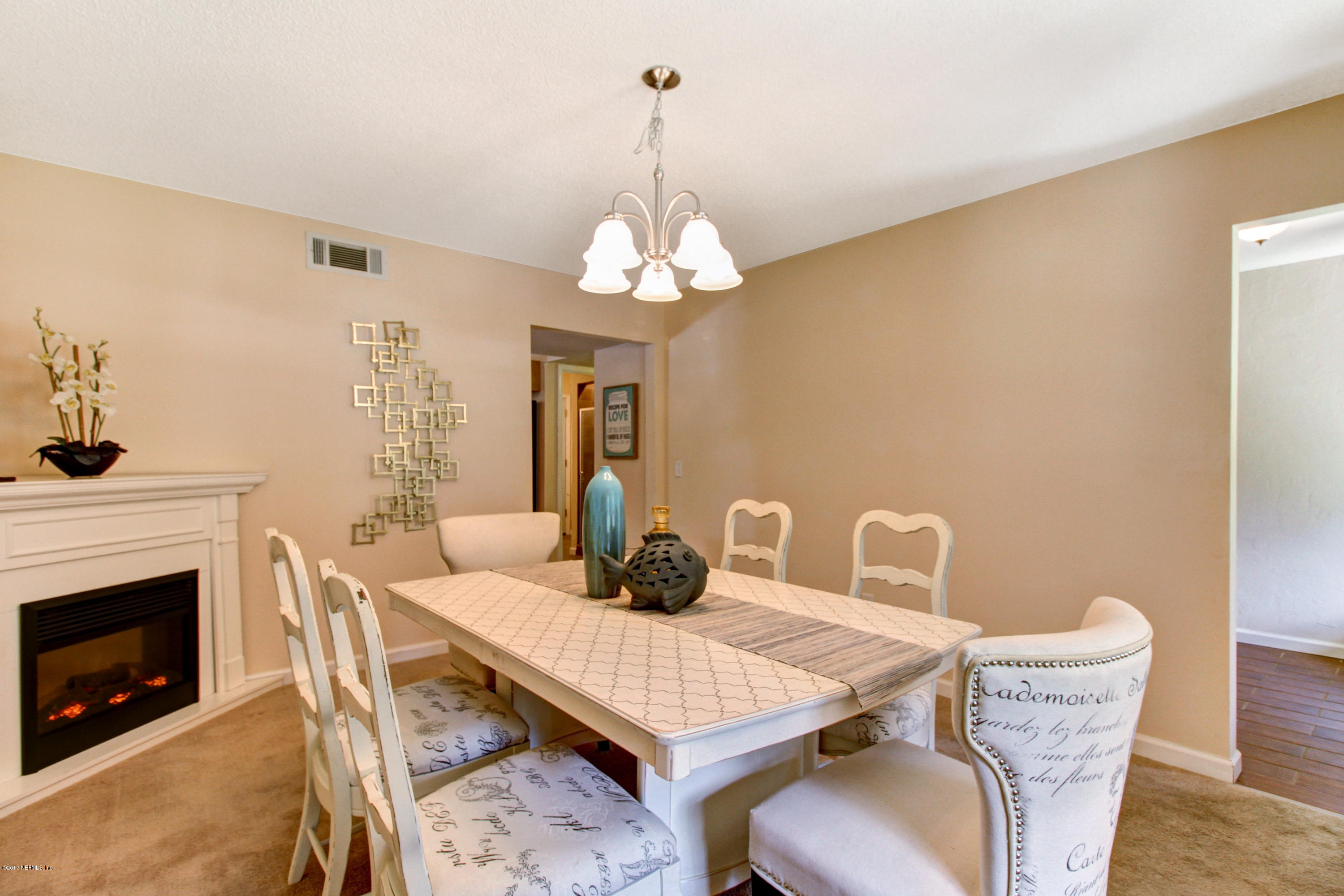 4550 River Trail Road Jacksonville, FL 32277 - Photo 12 of 41 Rave Home Staging Arlington (10)