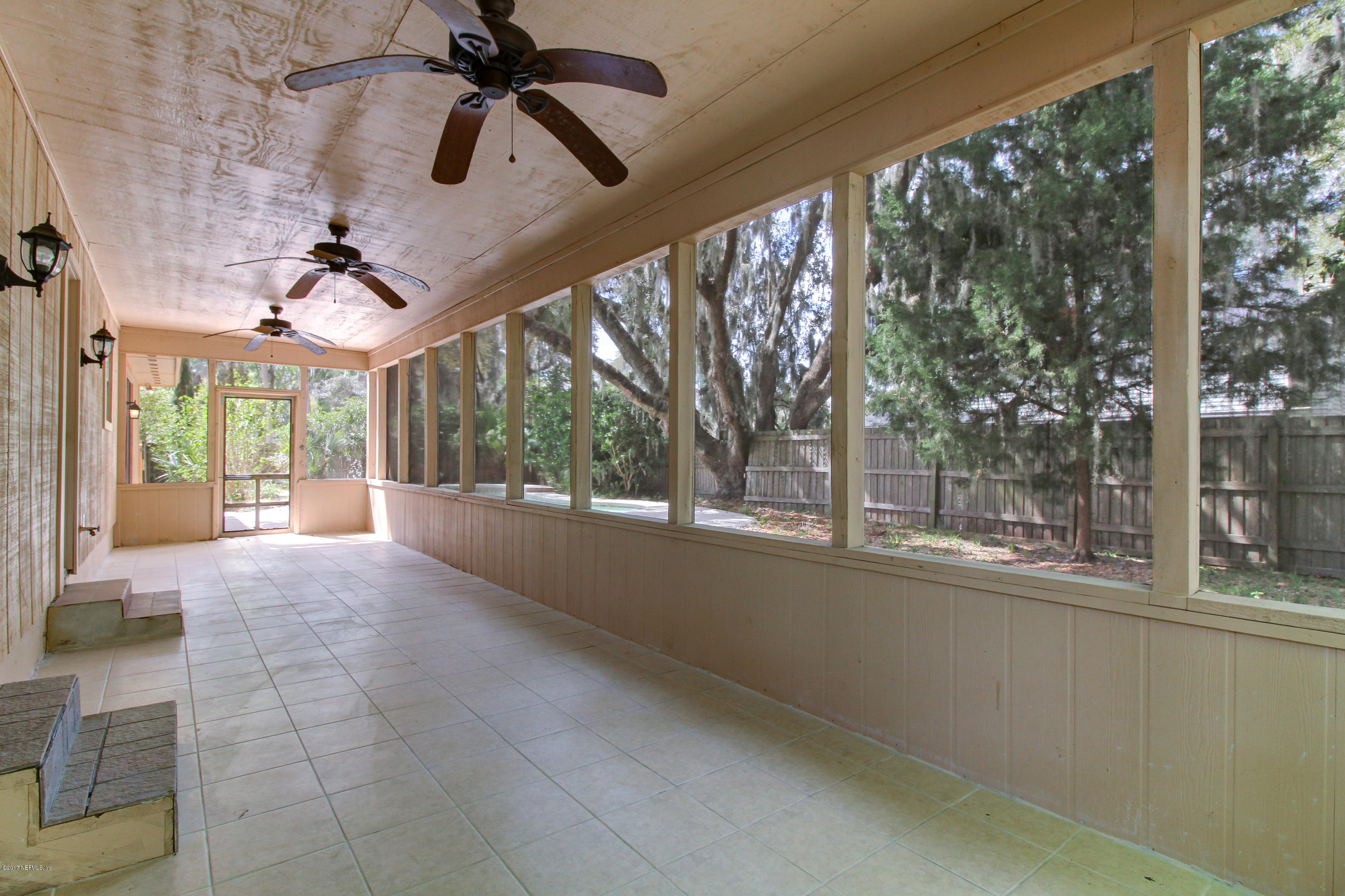 4550 River Trail Road Jacksonville, FL 32277 - Photo 32 of 41 Rave Home Staging Arlington (31)
