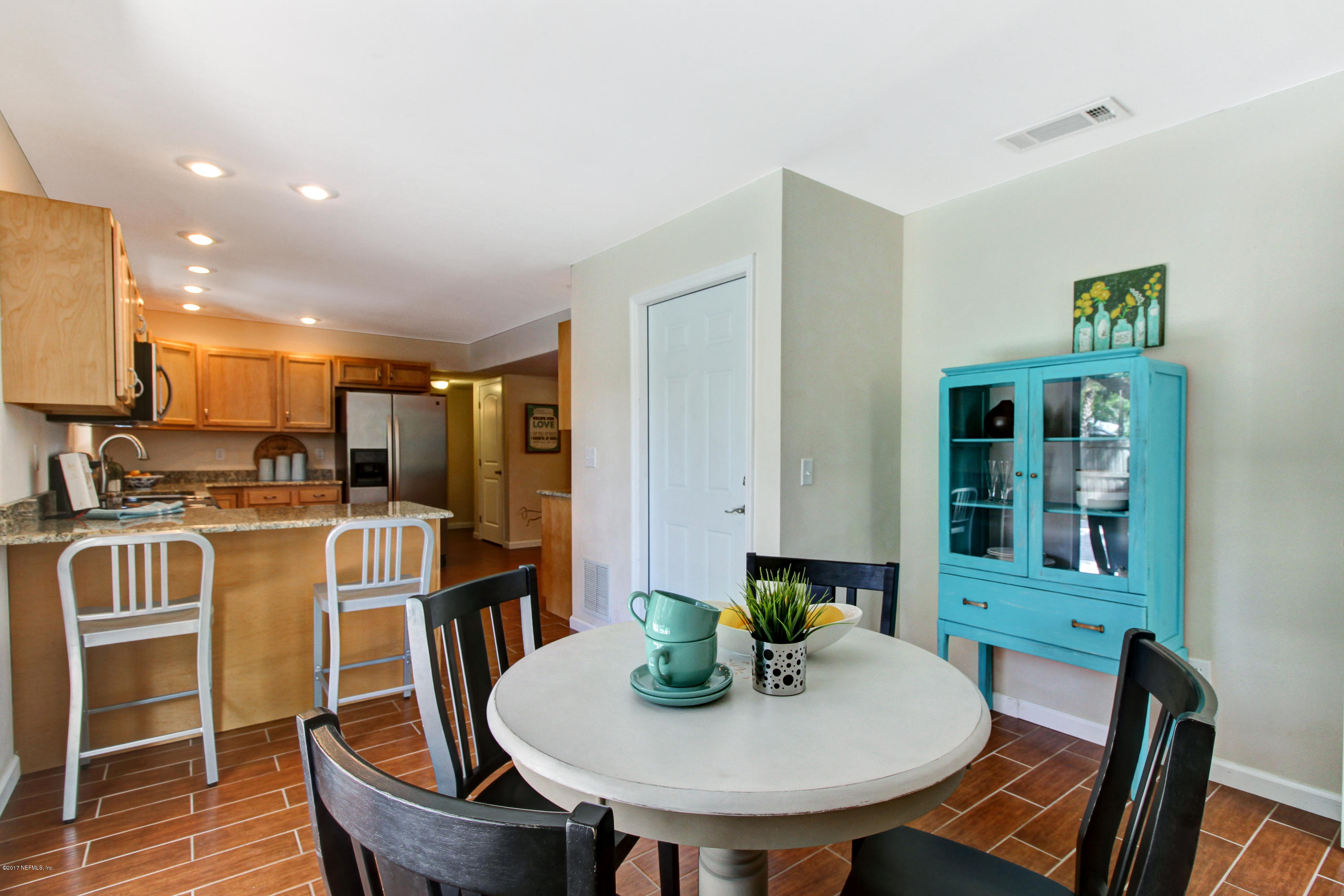 4550 River Trail Road Jacksonville, FL 32277 - Photo 8 of 41 Rave Home Staging Arlington (3)