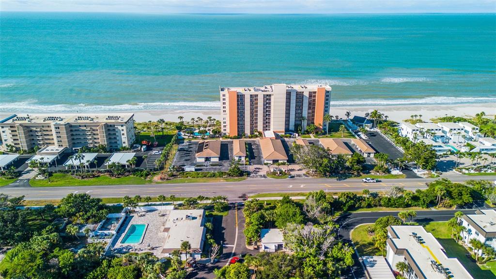 597 Sutton Place Longboat Key, FL 34228 - Photo 43 of 49 a view of a city