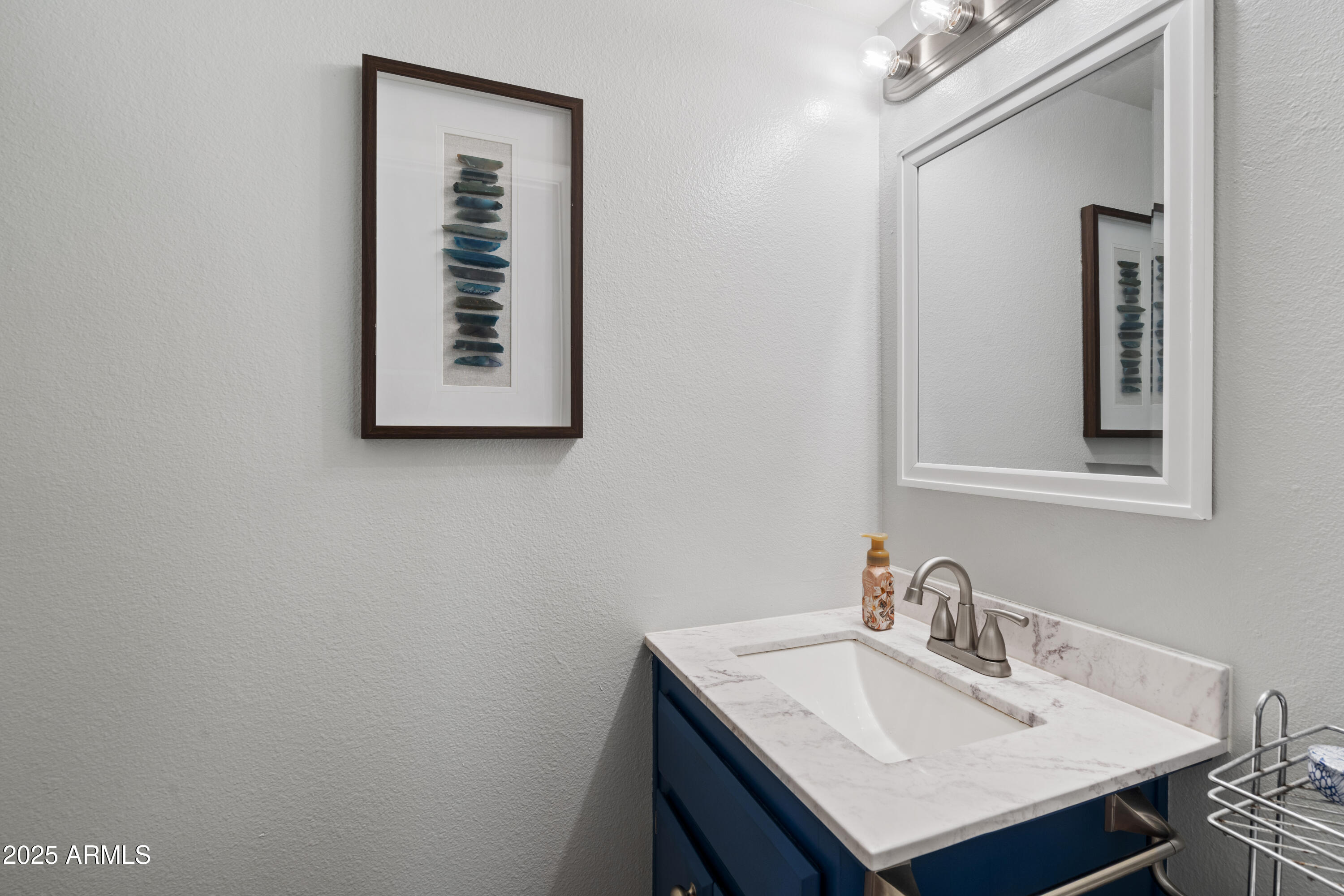 8653 South 51st Street, Unit 2 Phoenix, AZ 85044 - Photo 10 of 23 21-Downstairs Bathroom