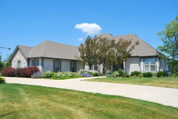 $3,800 | 5432 West Burning Bush Lane, Mequon, WI 53092
