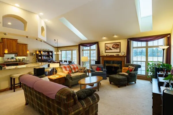 $3,800 | 5432 West Burning Bush Lane, Mequon, WI 53092