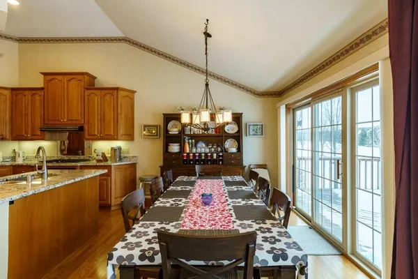 $3,800 | 5432 West Burning Bush Lane, Mequon, WI 53092