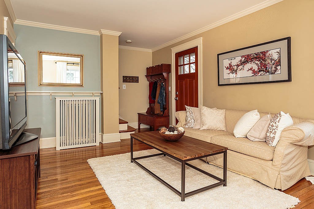 40 Kilsythe Road Arlington, MA 02476 - Photo 7 of 16 a living room with furniture a rug and a wooden floor
