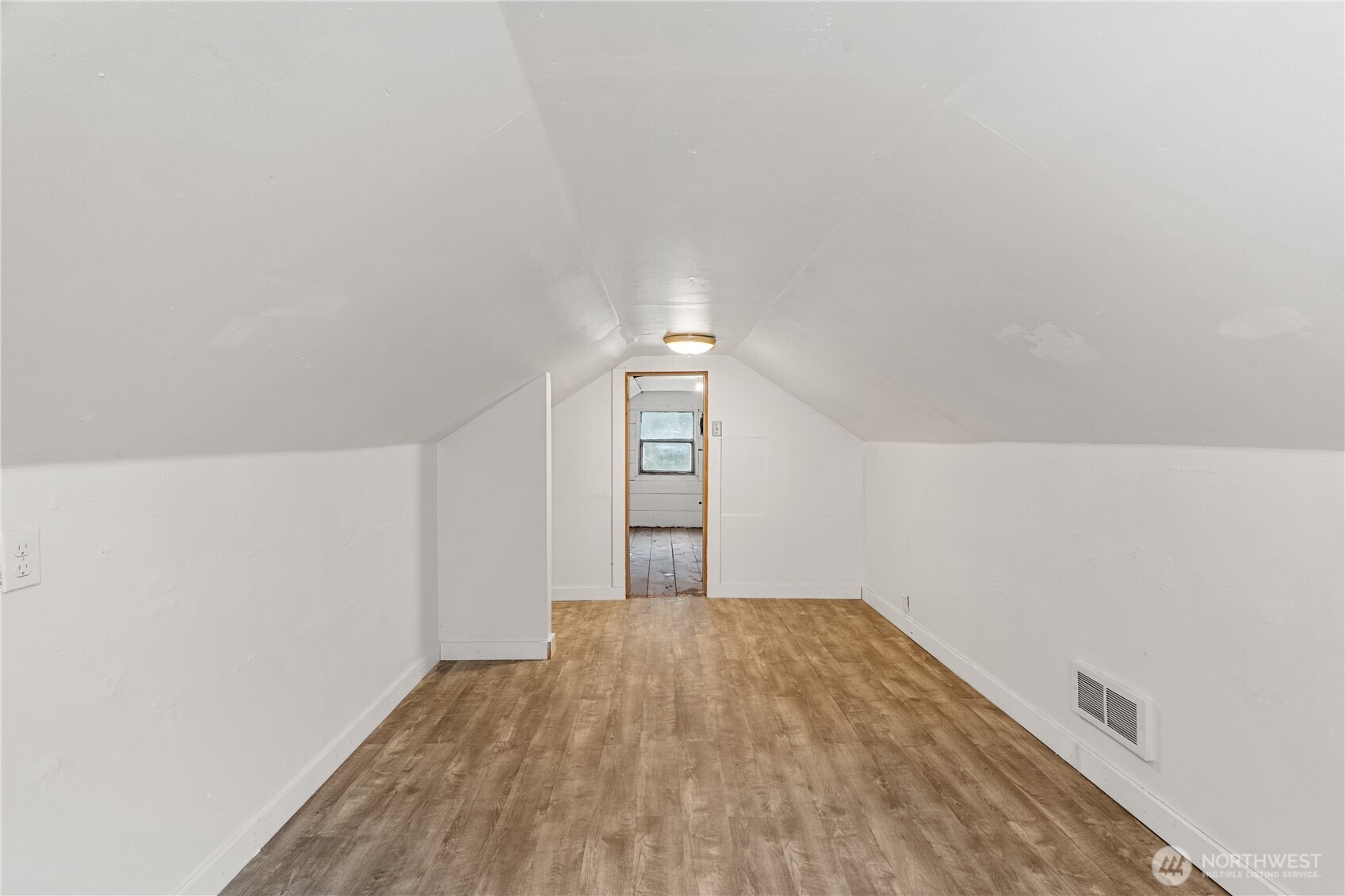 2405 1st Street Cosmopolis, WA 98537 - Photo 14 of 36 a view of empty room with wooden floor