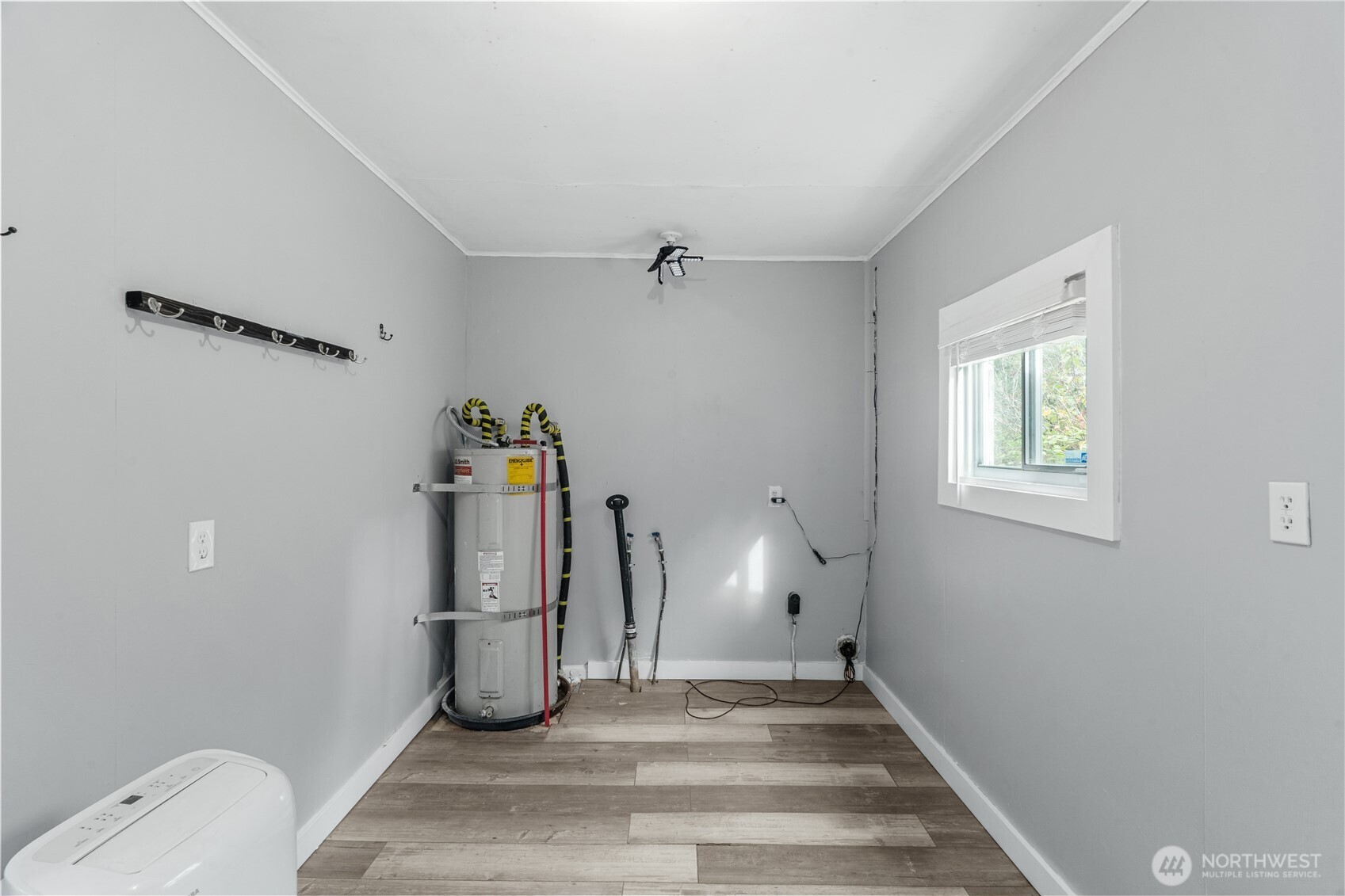 2405 1st Street Cosmopolis, WA 98537 - Photo 20 of 36 a view of an empty room