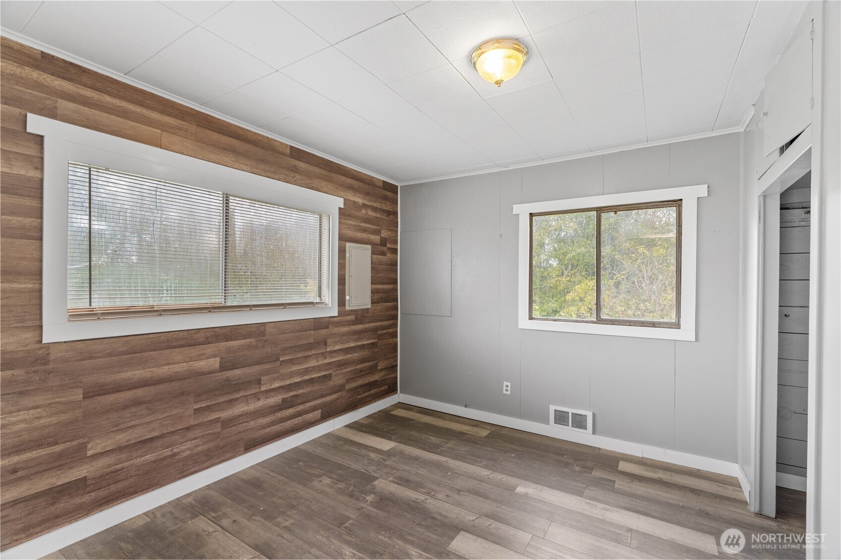 2405 1st Street Cosmopolis, WA 98537 - Photo 8 of 36 a view of an empty room with a window