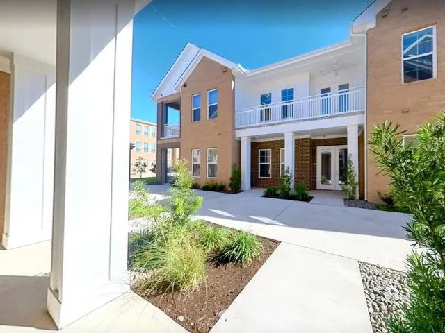 $3,185 | 4700 West Spring Creek Parkway, Unit 10102, Plano, TX 75024