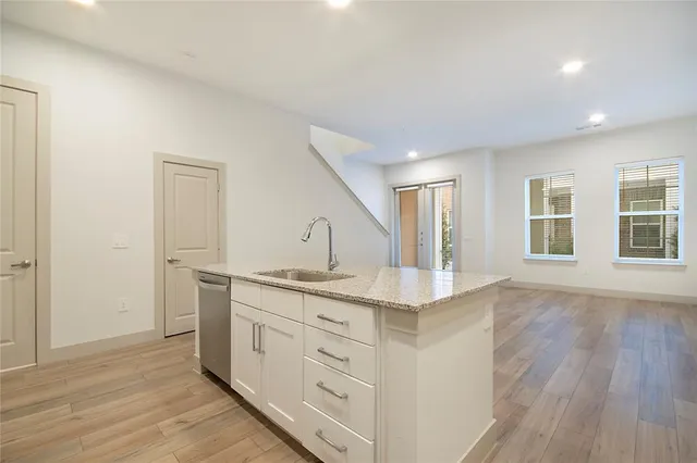 $3,185 | 4700 West Spring Creek Parkway, Unit 10102, Plano, TX 75024