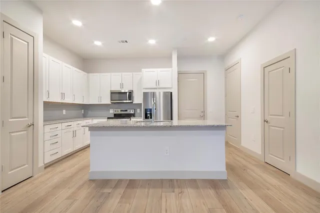 $3,185 | 4700 West Spring Creek Parkway, Unit 10102, Plano, TX 75024