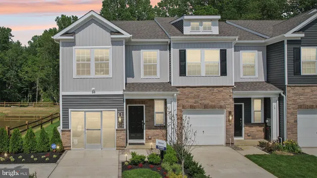 $362,990 | 38 Robert Drive, Runnemede, NJ 08078