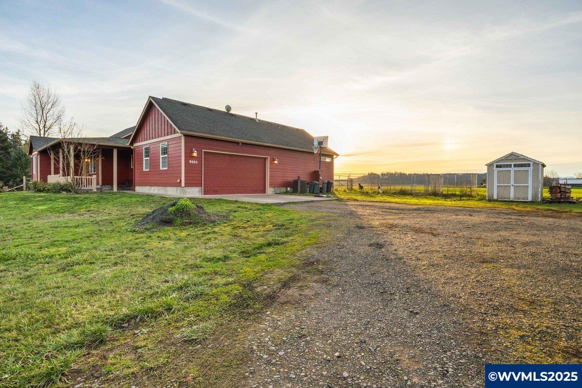 9665 Wells Landing Road Independence, OR 97351 - Photo 13 of 25 Gallery Image 13